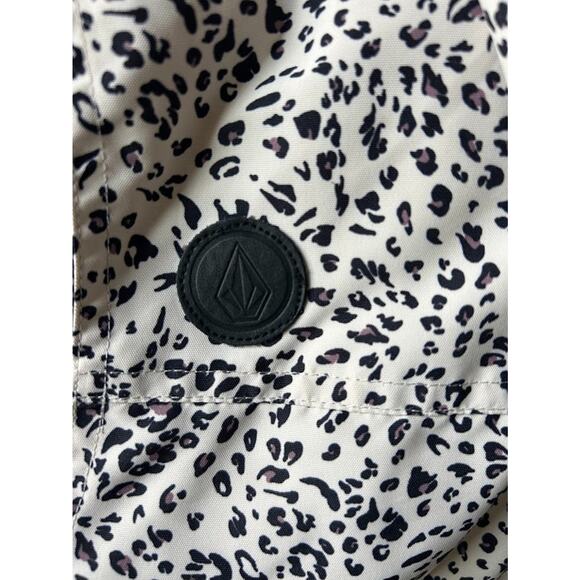 Volcom Womenโs XS Enemy Stone Animal Print Light Hooded Jacket - Picture 8 of 10